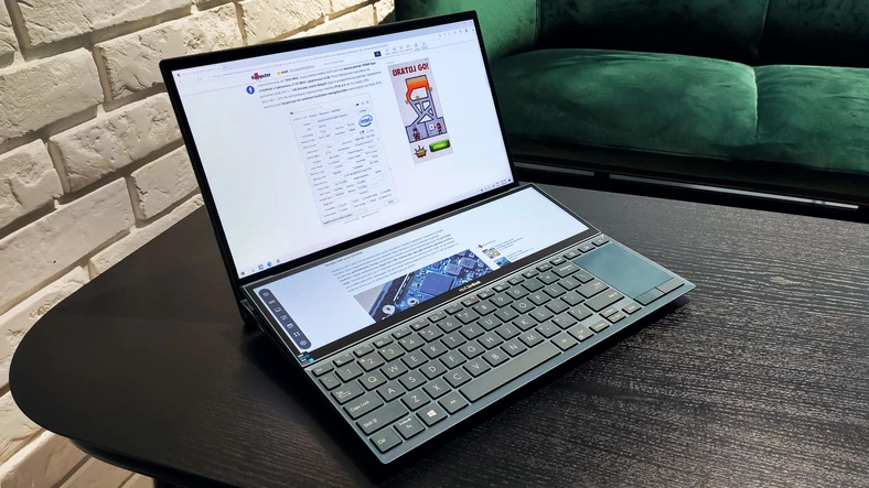 Asus ZenBook Duo 14 (UX482EA) – maksymalizacja okna na obu ekranach