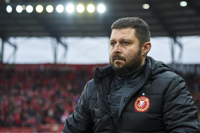 Trener Marcin Kaczmarek zwolniony z Widzewa