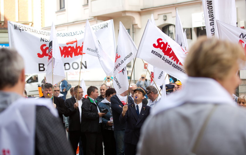 Protest urzędników w Katowicach