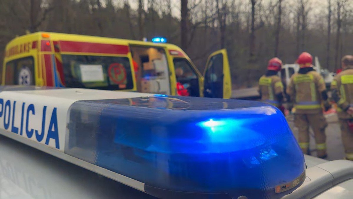 Tragiczne zderzenie osobówek we wsi Jonaki na S19. Dwie osoby nie żyją