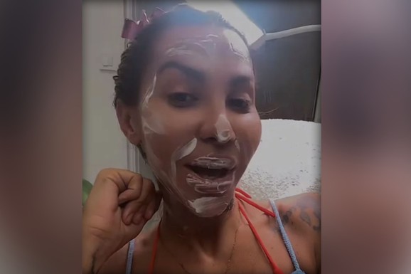 PAO REMONT POSLE "ELITE" Aneli Ahmić nije štedela ni dinara, uložila u sebe, pa se pohvalila rezultatima: Spisak korekcija je dug, ovako sada izgleda (FOTO)