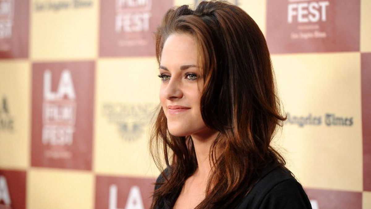 Kristen Stewart przygotowywała się do scen walki w filmie "Snow White And The Huntsman" słuchając muzyki Adele.