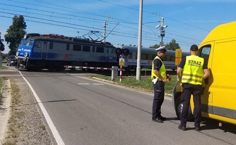 Nowe fotoradary pojawią się na przejazdach kolejowych