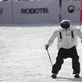 W Korei Płd. odbyły się zawody robotów w zjeździe na nartach. Na razie nie mamy się czego bać