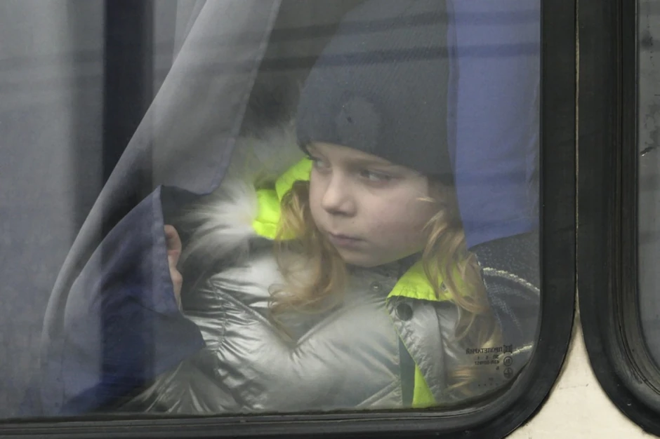 Ukrajinske izbeglice na stanici u Mukačevu na zapadu Ukrajine nakon evakuacije sa teritorije blizu fronta 29. januara