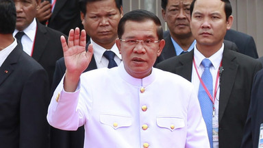 Hun Sen zaprzysiężony na premiera