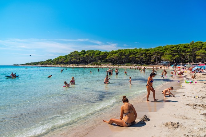 Plaža Sakarun