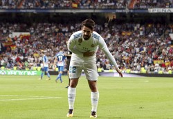 Liga hiszpańska: Isco bohaterem, Real wreszcie wygrał u siebie, Ronaldo nadal bez gola [WIDEO]