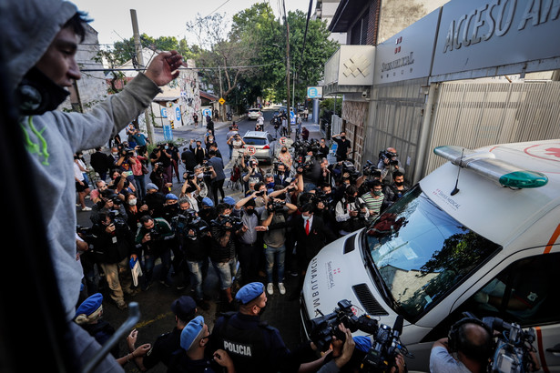 Diego Maradona opuszcza szpital