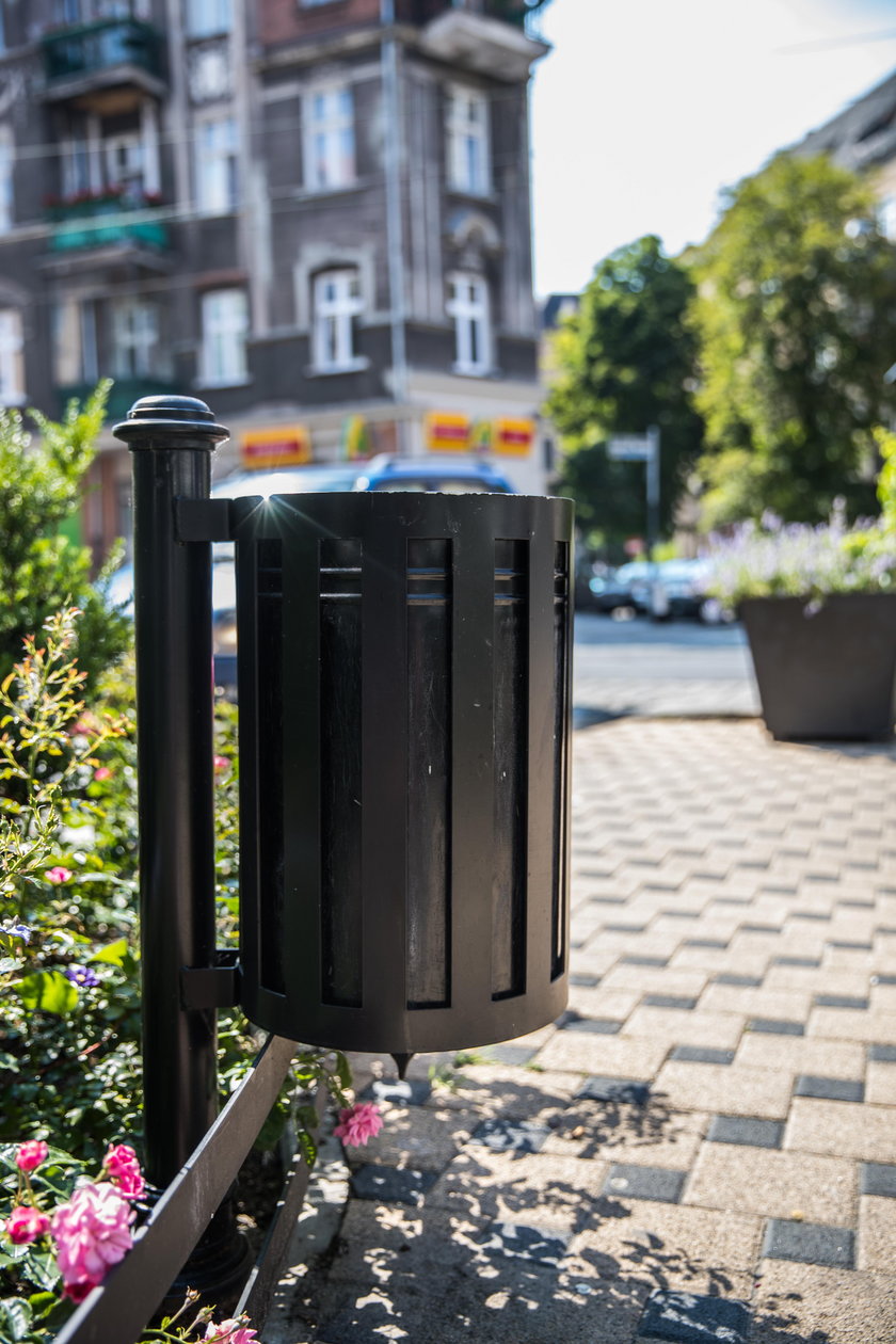 Miasto wymienia uliczne kosze na śmieci