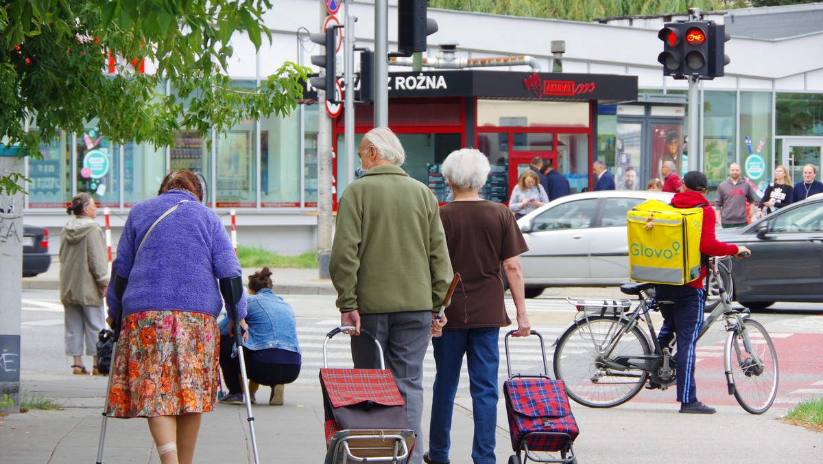 Jak Się żyje Polskim Emerytom Jedziemy Na Oparach Kobieta 7110