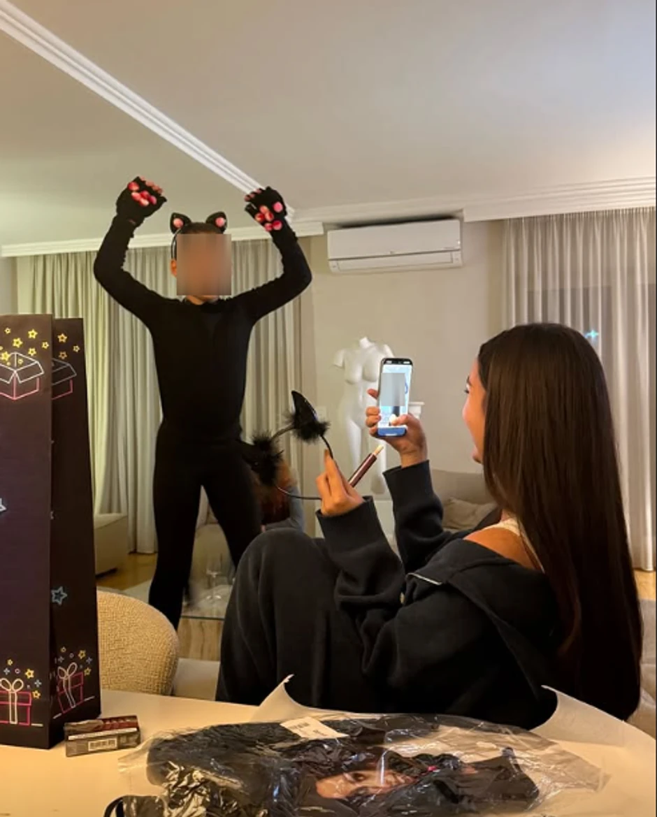 Katja se prerušila za Noć veštica