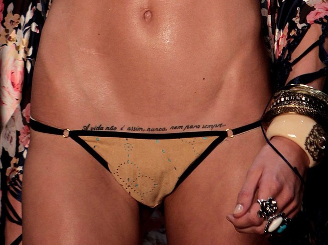 Modne i zmysłowe kostiumy kąpielowe na Rio de Janeiro Fashion Week