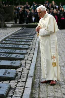 POLAND-POPE-VISIT-BENEDICT