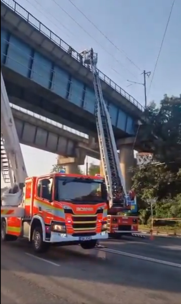 Na mieste zrážky vlakov zasahovali všetky záchranné zložky.