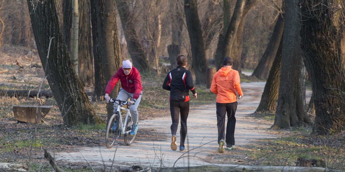 Od 20 kwietnia znowu będzie można przemieszczać się rekreacyjnie, ale rowery miejskie pozostaną zakazane