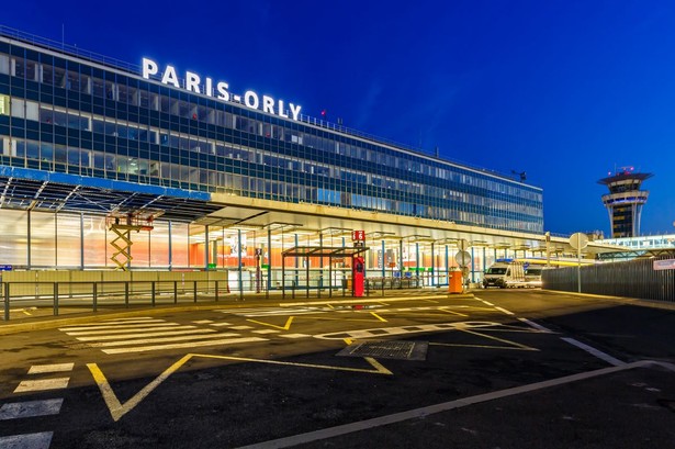 Lotnisko Paryż-Orly. Jutrzejszy strajk kontrolerów lotów może je całkowicie sparaliżować
