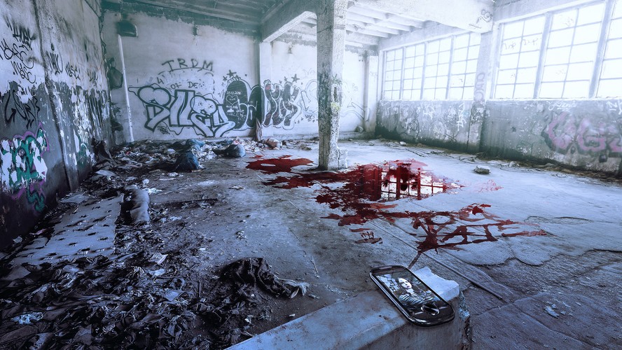 O “Get Even” mówiło się w branży głośno jeszcze na wiele miesięcy przed planowaną premierą gry. Oto bowiem pojawia się przed nami produkcja, której twórcy budują poszczególne  lokalizacje, skanując prawdziwe otoczenie, a następnie przenosząc tak wygenerowane rendery 3D do świata gry. Dzięki temu gracze otrzymają unikalną możliwość przebywania w miejscach „żywcem” wyjętych z realnego świata.
<br><br>
„Get Even”, to utrzymana w konwencji horroru, strzelanina FPS, w której fabułę obserwujemy z punktu widzenia dwóch rywalizujących ze sobą bohaterów – „Czarnego’ i „Czerwonego”. Twórcy zapowiadają również fascynujący tryb dla wielu graczy, który ma zostać zaimplementowany do głównej kampanii.