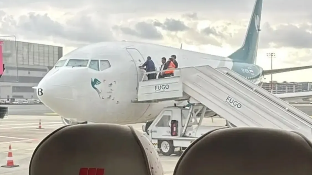 Un avion plin cu pasageri a fost sechestrat pe pistă, în Istanbul, înainte de decolare din cauza unei datorii de 3 milioane de euro