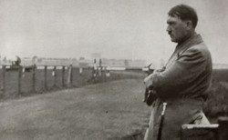 Czwarta Rzesza Latynoamerykańska. Argentyński dziennikarz: Hitlera ostatni raz widziano w 1954 r. w Kolumbii [WYWIAD]