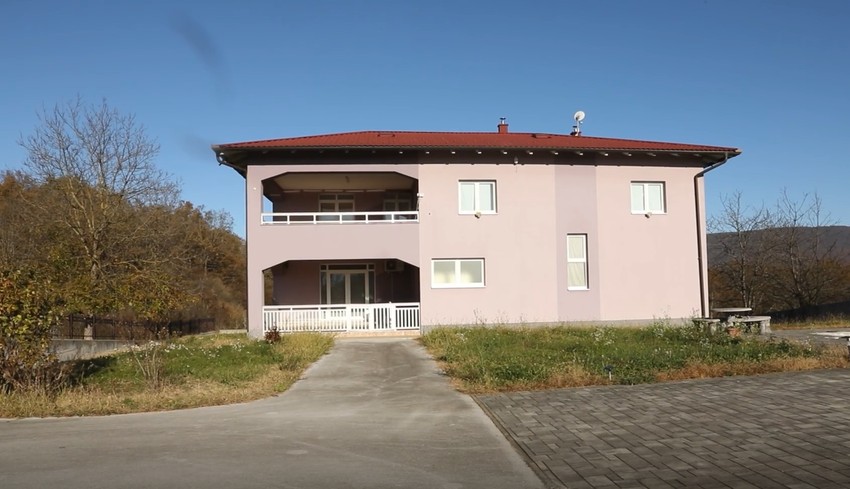 Ovo je vila Asmina Durdžića od 700.000 evra u bosanskom selu: Evo koliko soba ima