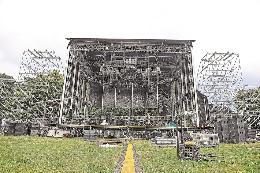 I postavljanje bine ulazi u cenu: Iz Donjeg grada