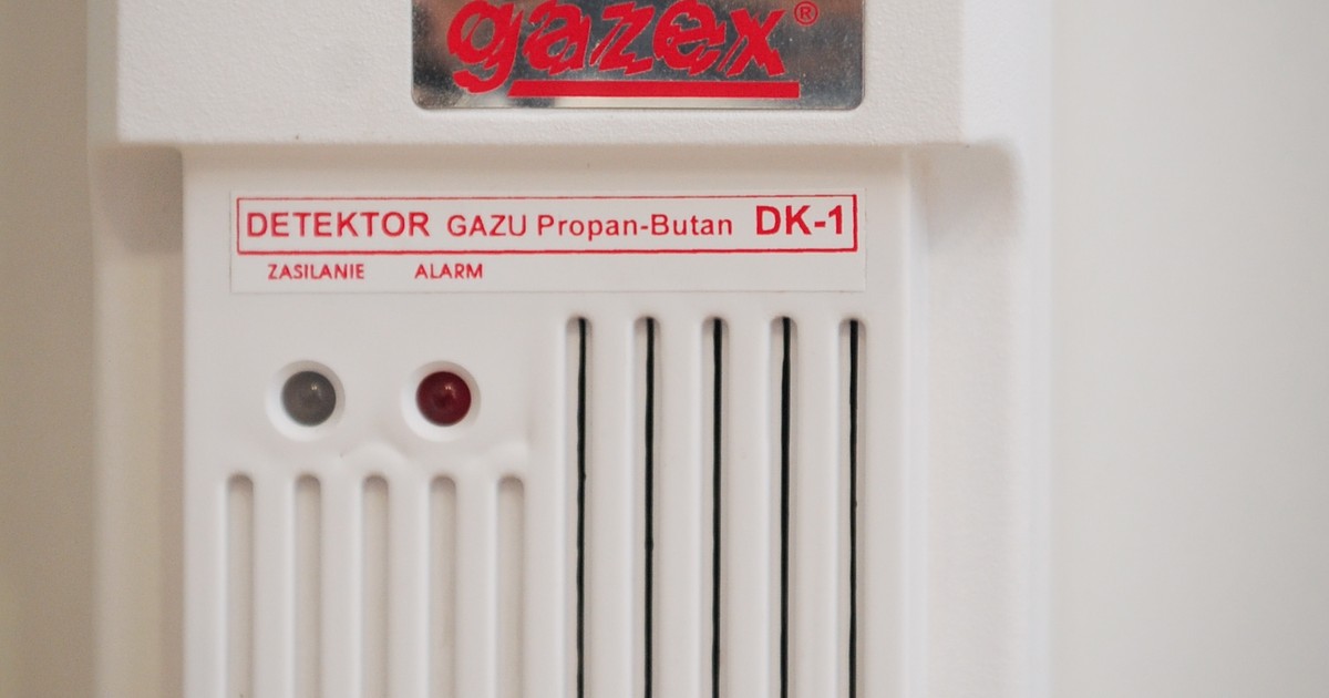 Niedługo będzie obowiązkowy w każdym domu i bloku! Wyczuwa "cichego zabójcę". Ile kosztuje?