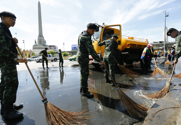 W Tajlandii władzę przejęło wojsko EPA/NARONG SANGNAK