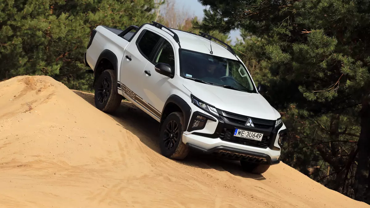 Mitsubishi L200 Stark 2022