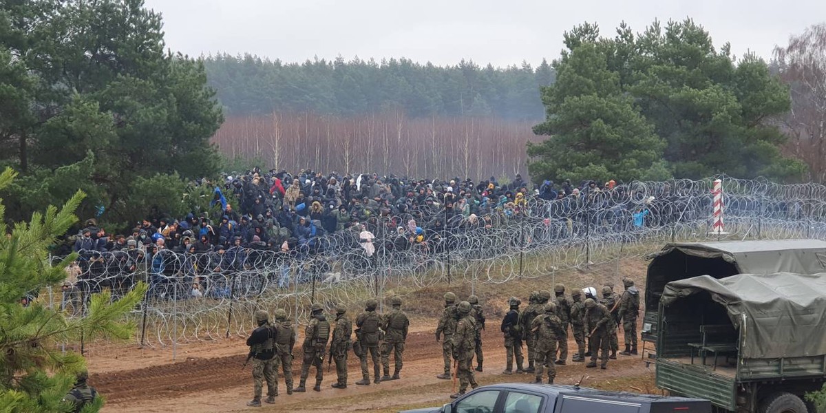 Unia szykuje piąty pakiet sankcji na Białoruś za wywołanie i podsycanie kryzysu migracyjnego.