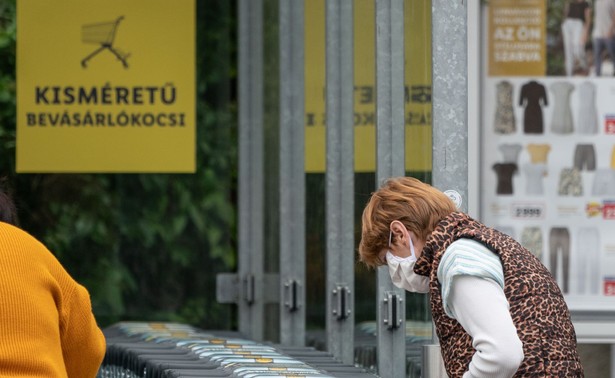 Mrożenie cen i unijna nadzieja. Węgry przegrywają walkę z inflacją