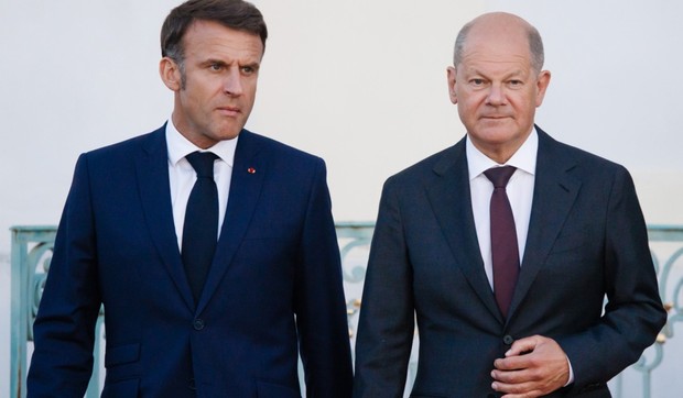 Emanuel Makron i Olaf Šolc