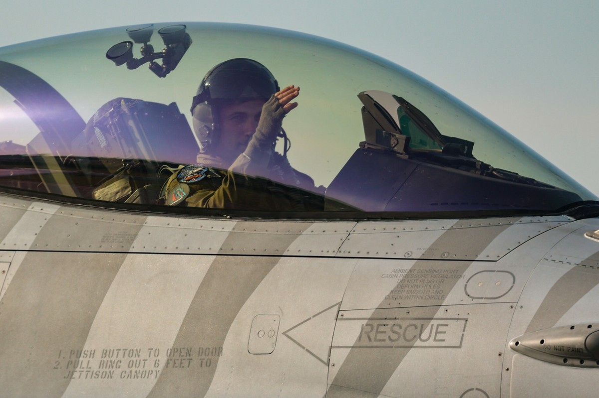 Maciej Krakowian zginął w katastrofie F-16. Jeden z najlepszych pilotów w Polsce