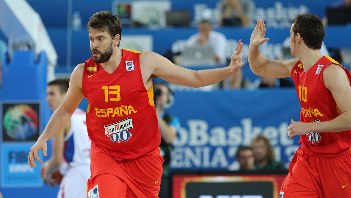 Marc Gasol (z lewej) i Victor Claver