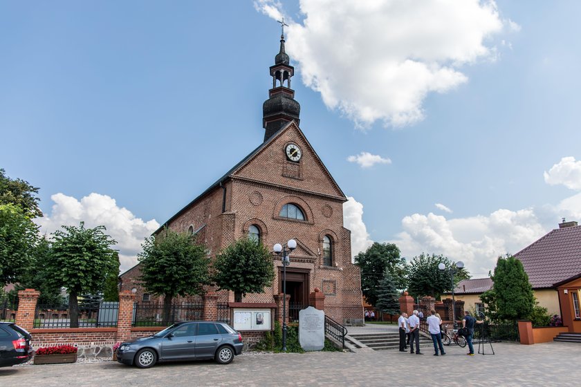 Zginął ratując tonące dzieci w Holandii. Ostatnie pożegnanie bohaterskiego Polaka