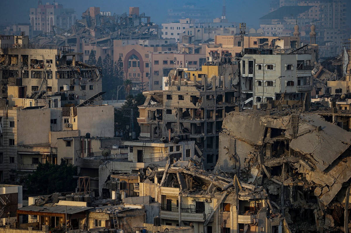 Zniszczone budynki w mieście Gaza, 5 listopada 2023 r.