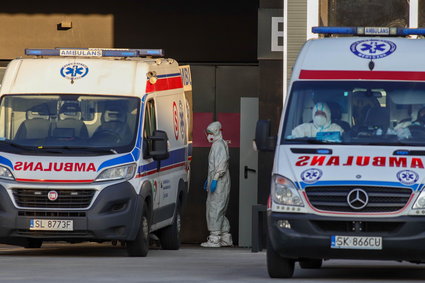 Wirusolog: Najwyższy czas na lokalny lockdown. Możliwe 40 tys. zakażeń dziennie 