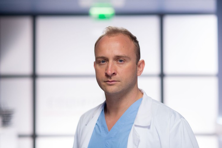 Borys Szyc w serialu 'Lekarze'