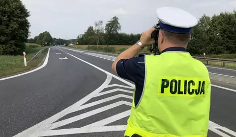 Policjanci od rana prowadzą specjalną akcję. W majowy weekend więcej patroli na drogach