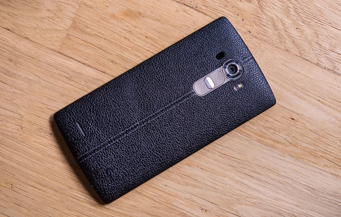 LG G4 - wersja ze skórzanym wykończeniem