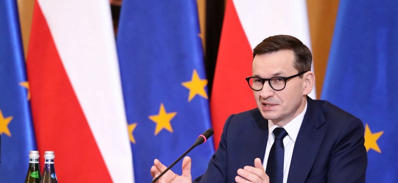 Morawiecki: Racje medyczne i "wolność" stoją w konflikcie