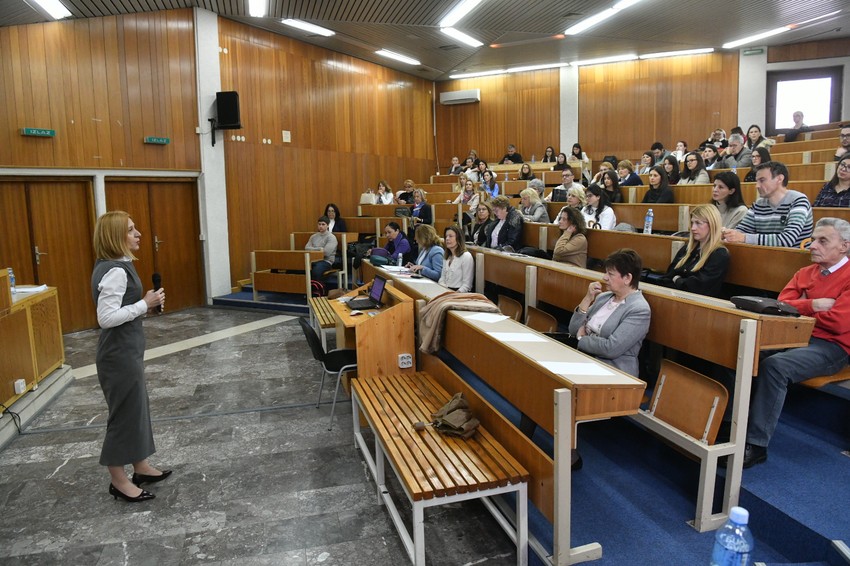 Cilj je da se zdravstveni radnici osnaže da kroz svoj rad sa pacijentima unaprede prevenciju i rano otkrivanje bolesti, kaže prof. dr Dušanka Krajnović