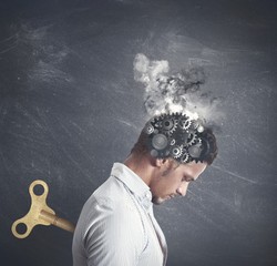 Jędrzejak: Dłuższe urlopy pogłębią recesję