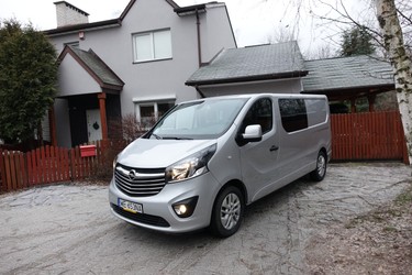 Opel Vivaro 1 6 Biturbo Nadaje Sie Nie Tylko Do Firmy Test