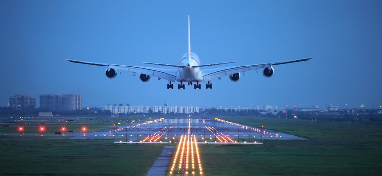 Twarde lądowanie airbusa. Samolot poważnie uszkodzony