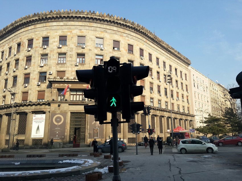 Semafor koji pokazuje tačno vreme promene signalizacije