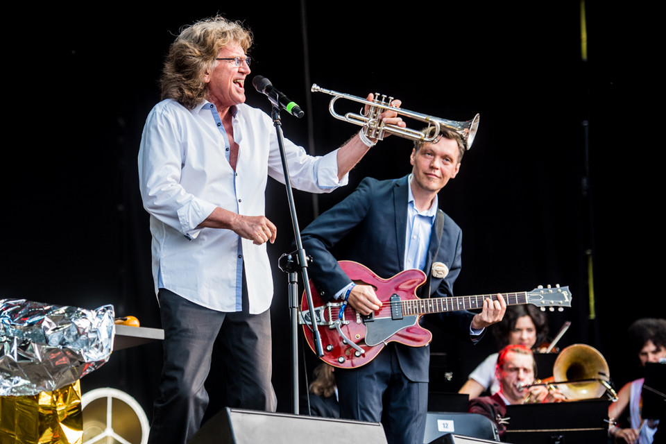 Zbigniew Wodecki with Mitch &amp; Mitch Orchestra and Choir na Open'er Festival 2016