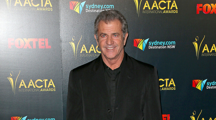 Mel Gibson hatvan felett is egy igazi nőcsábász /Forrás:Northfoto