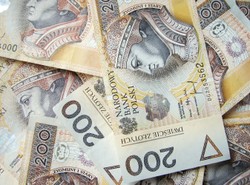 Za konto i przelew zapłacimy więcej