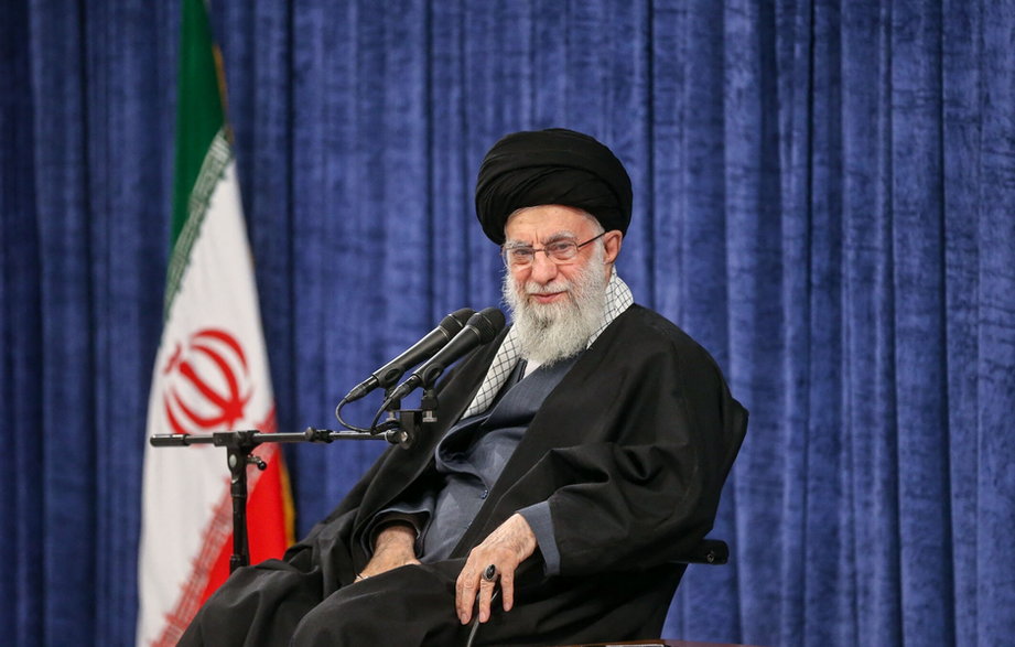 Najwyższy przywódca Iranu ajatollah Ali Chamenei wygłasza przemówienie w Teheranie, Iran, 3 kwietnia 2024 r.
